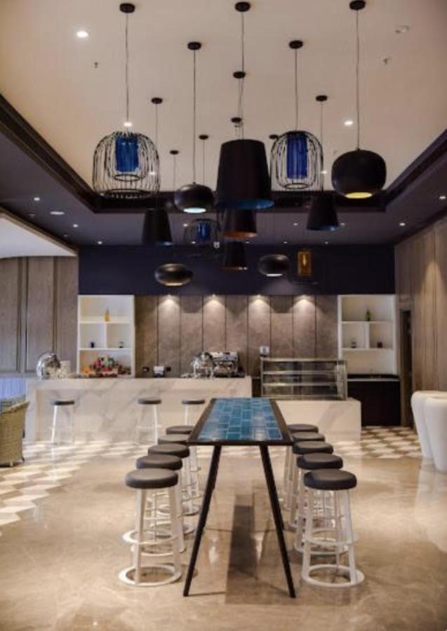 الشقق الفندقية لاكناوفي  Caramel Dlf My Pad المظهر الخارجي الصورة