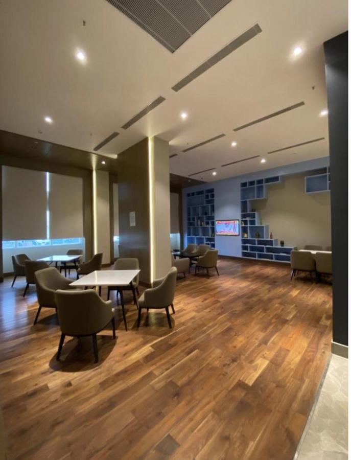 الشقق الفندقية لاكناوفي  Caramel Dlf My Pad المظهر الخارجي الصورة
