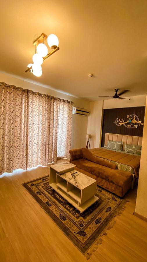 الشقق الفندقية لاكناوفي  Caramel Dlf My Pad المظهر الخارجي الصورة